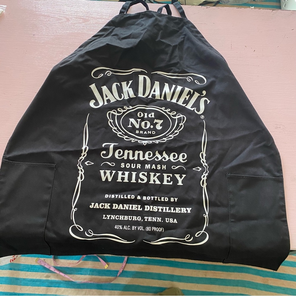 Apron Jack Daniel's Old No. 7 Tennessee Sour Mash Whiskey Adjustable w Pockets